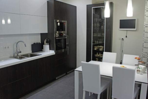 Кухня с электроприводом