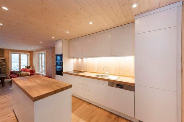 Кухня для дачного будиночка