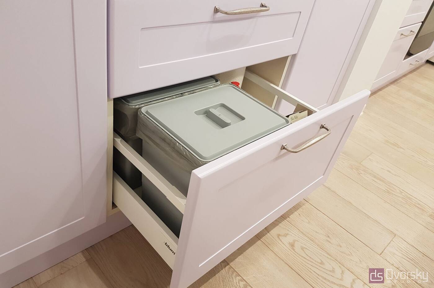 Островные кухни Кухня с глубокими модулями - Фото № 7