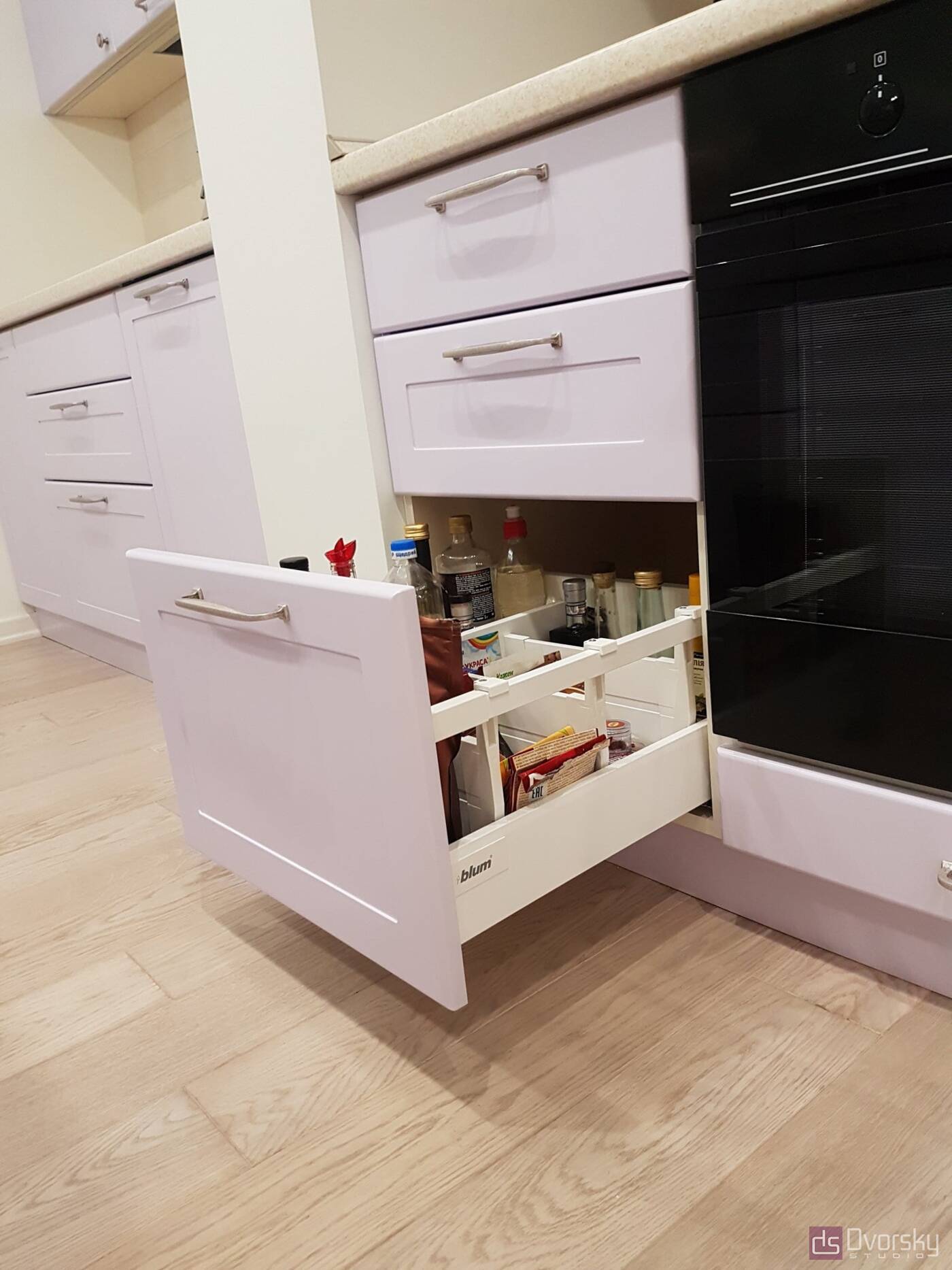 Островные кухни Кухня с глубокими модулями - Фото № 8