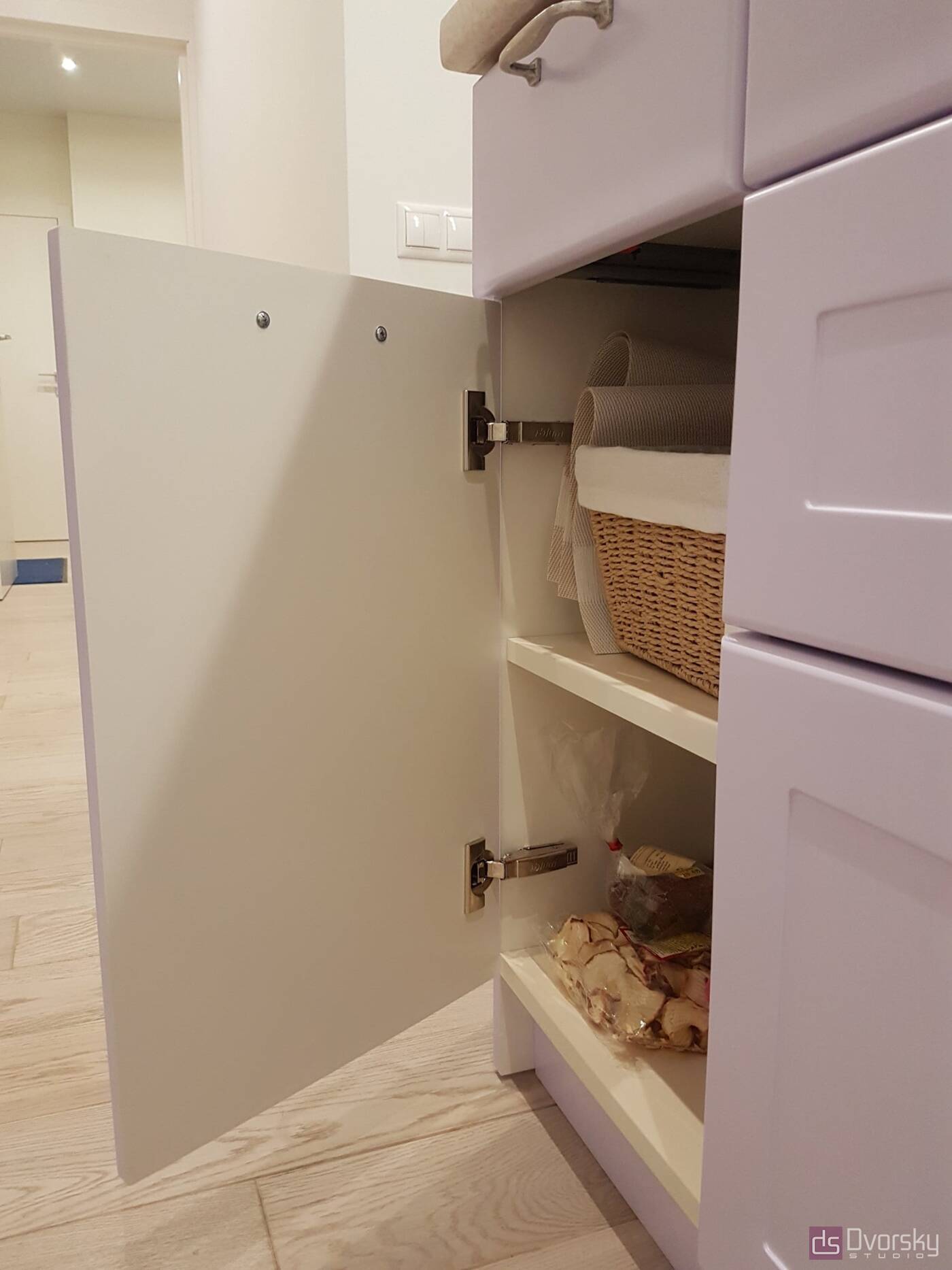 Островные кухни Кухня с глубокими модулями - Фото № 9