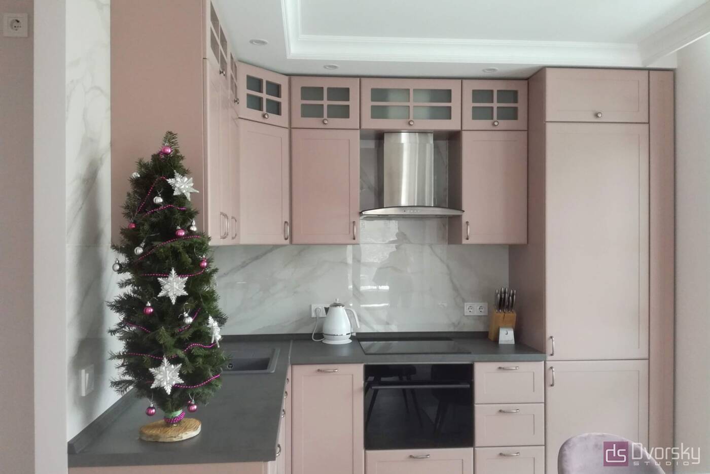 Угловые кухни Пудровая кухня - Фото № 1