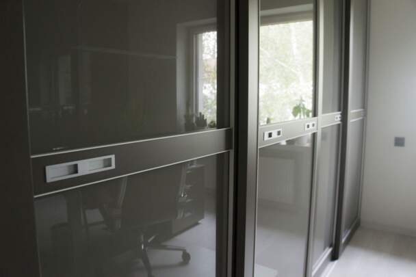 Шафа купе для кабінету