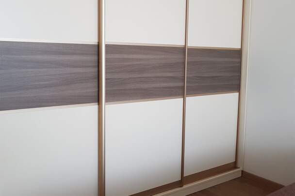 Шафа купе на три двері